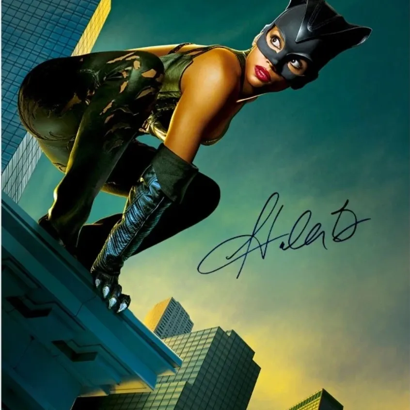 Halle Berry Autographed Catwoman 16x20 Photo